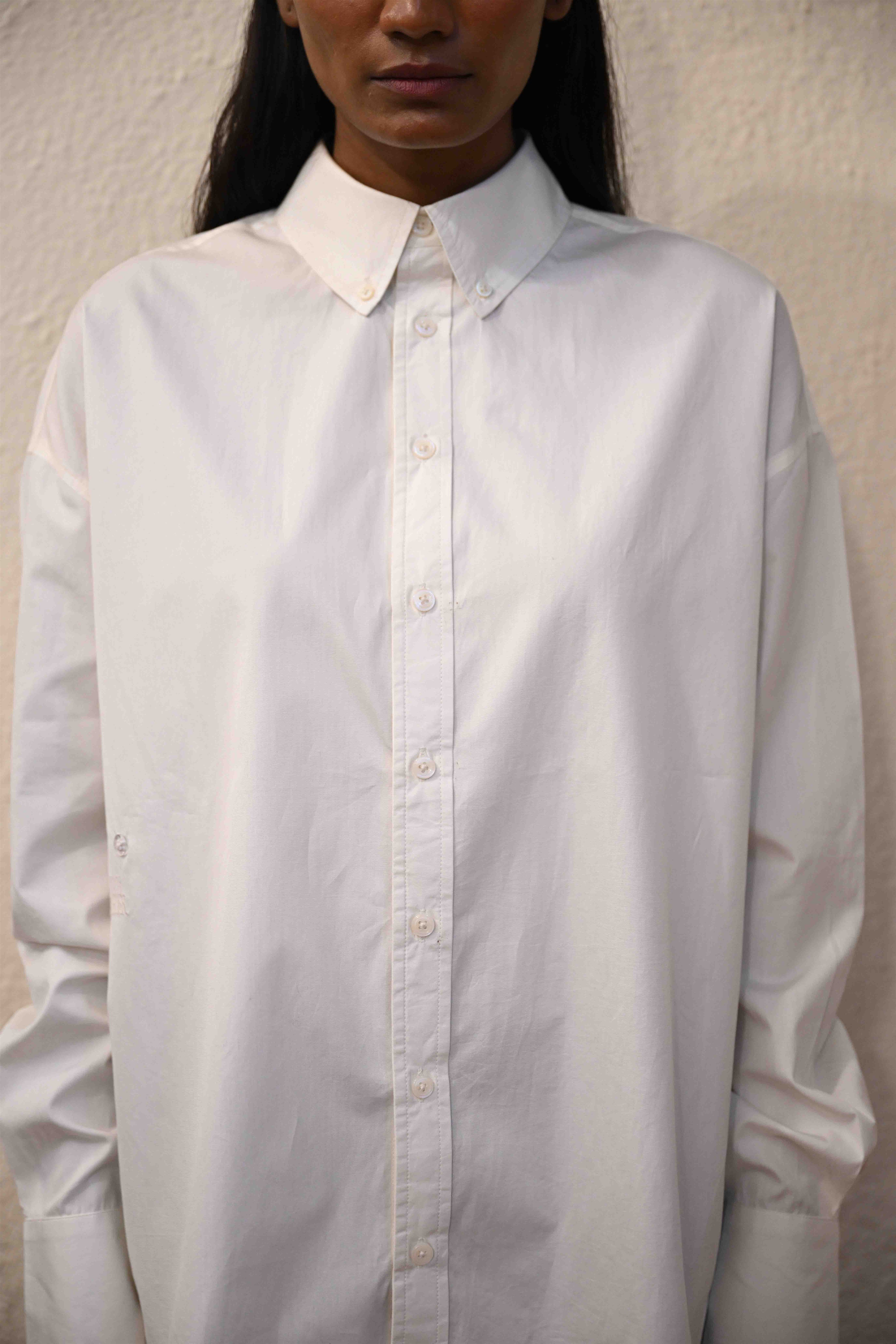 Hand-Embroidered Asymmetric Organic Cotton Poplin Shirt Milky Cream