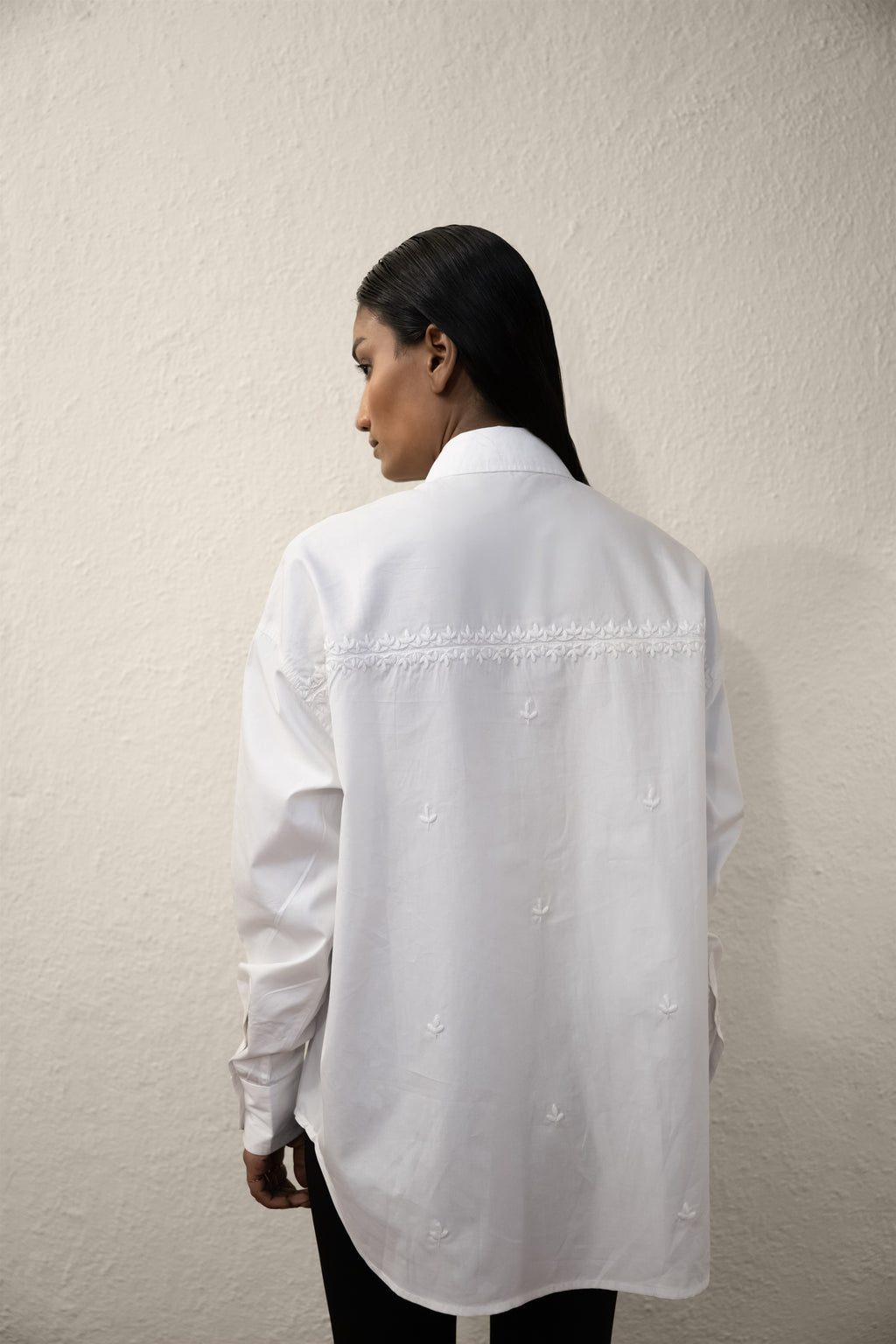Hand-Embroidered Asymmetric Organic Cotton Poplin Shirt Classic White